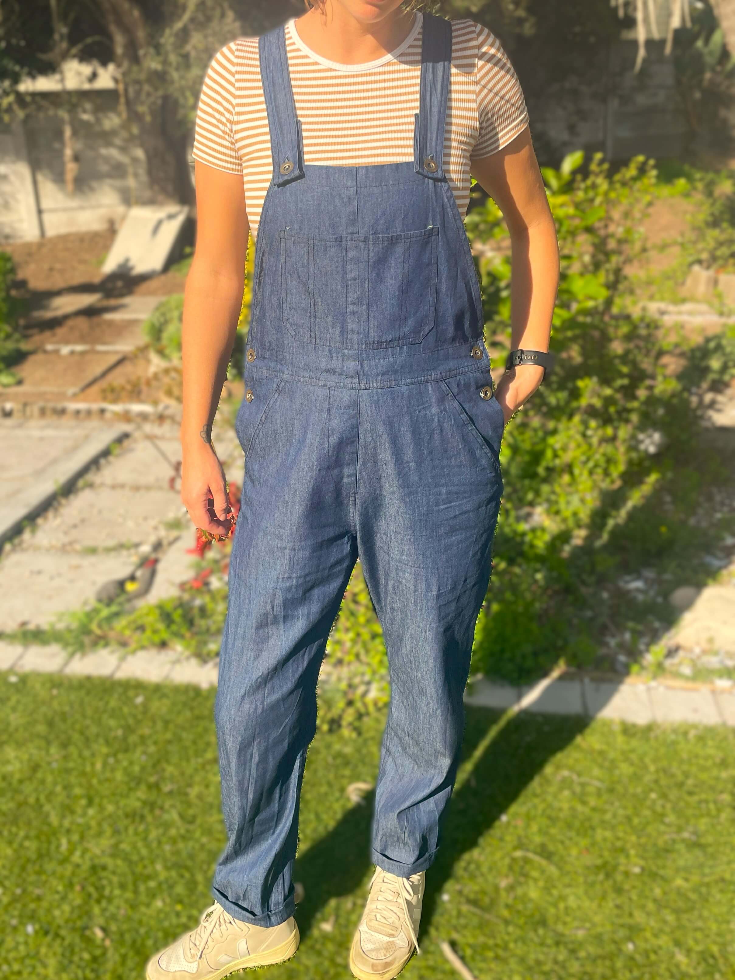 DIY overalls sewn at home according to the Harlene pattern
